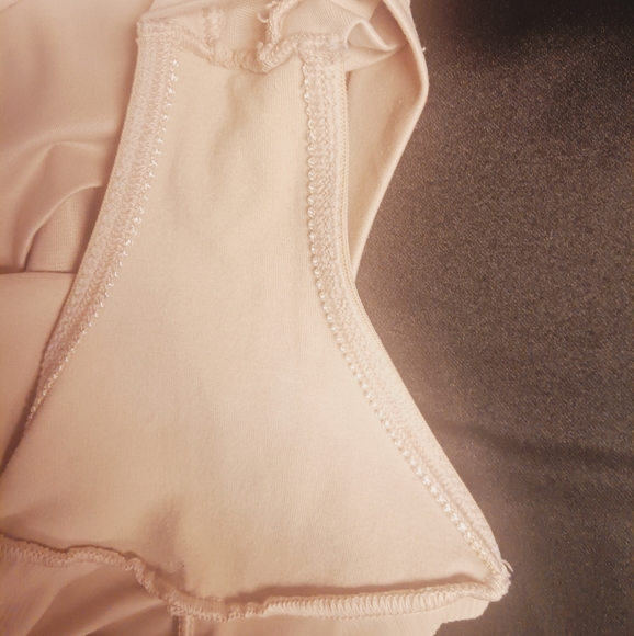Undergarment/shapewear - Picture 4 of 4